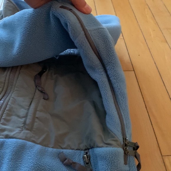 Women’s North Face Blazer - Picture 6 of 8